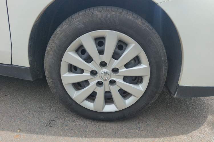 Used Venucia D60EV 2020 Standard Range Smart Drive Edition Right Front Wheel Hub