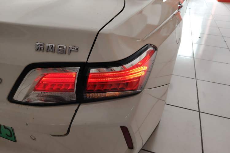 Used Venucia D60EV 2020 Standard Range Smart Drive Version – Ride-Hailing Large-Screen Edition Right Rear Taillight