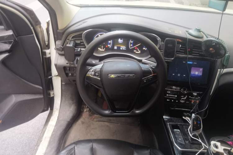 Used Venucia D60EV 2020 Standard Range Smart Drive Edition Steering Wheel