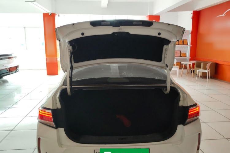 Used Venucia D60EV 2020 Standard Range Smart Drive Version – Ride-Hailing Large-Screen Edition Trunk