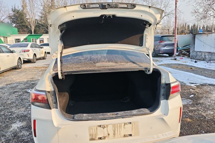 Used Venucia D60EV 2020 Standard Range T3 Trunk