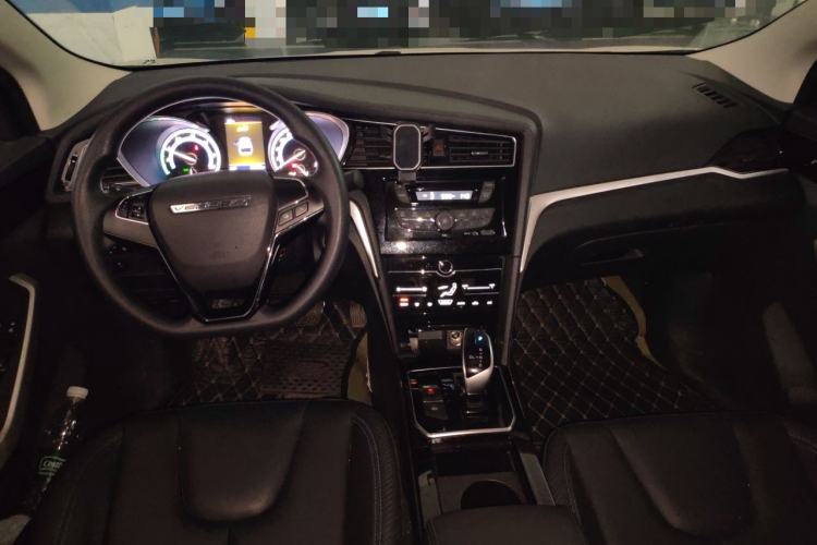Used Venucia D60EV 2022 Standard Range Smart Drive Version Center Console