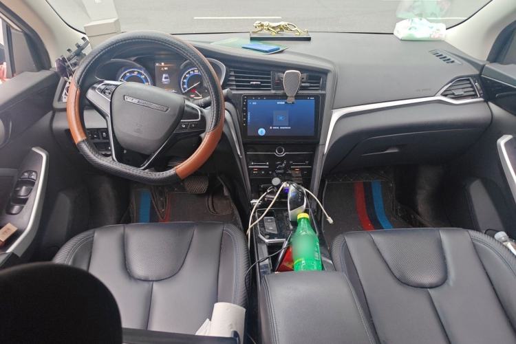 Used Venucia D60EV 2022 Standard Range Smart Drive Version Center Console