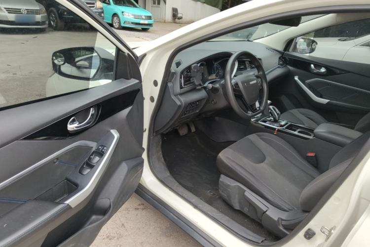 Used Venucia D60EV 2022 Standard Range Comfort Edition Driver Seat