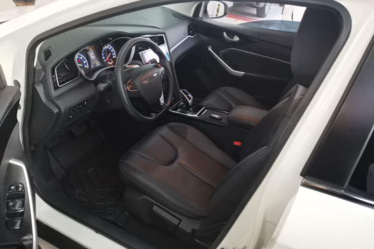 Used Venucia D60EV 2022 Standard Range Smart Edition Driver Seat