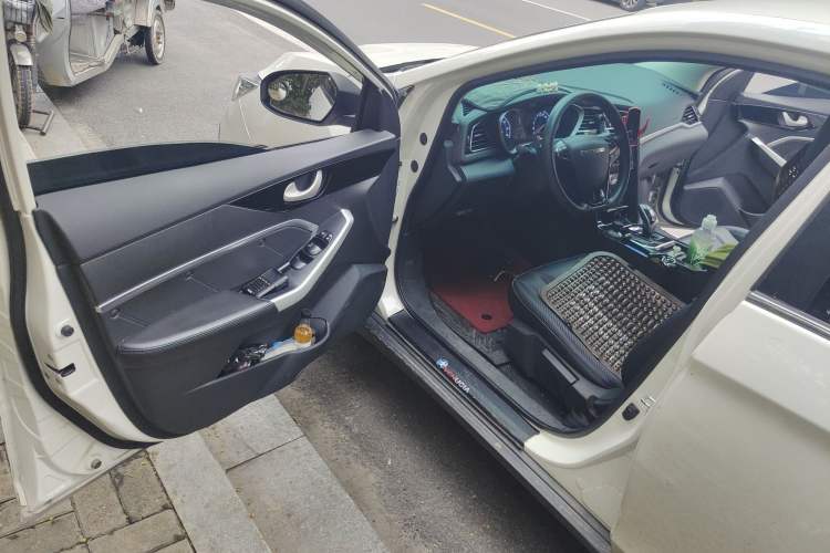 Used Venucia D60EV 2022 Battery-Swap Version Driver Seat