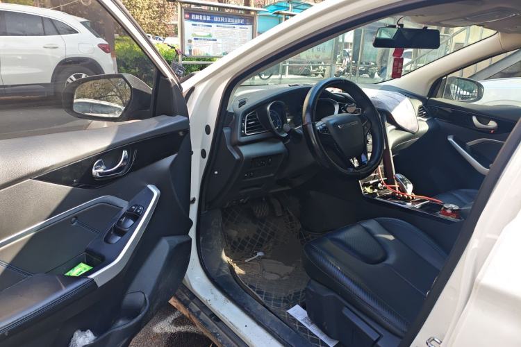 Used Venucia D60EV 2022 Standard Range Smart Drive Version Driver Seat