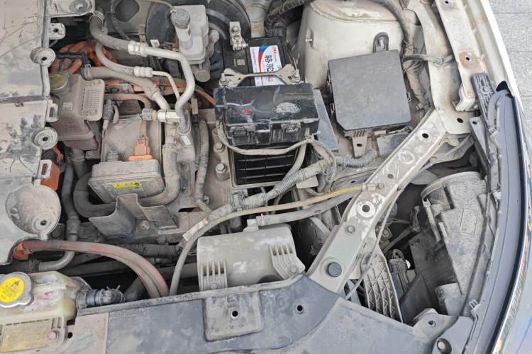 Used Venucia D60EV 2022 Standard Range Smart Drive Version Engine Bay Left
