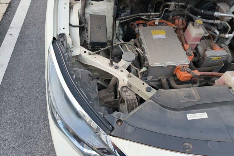 Used Venucia D60EV 2022 Standard Range Smart Drive Version Engine Bay Right