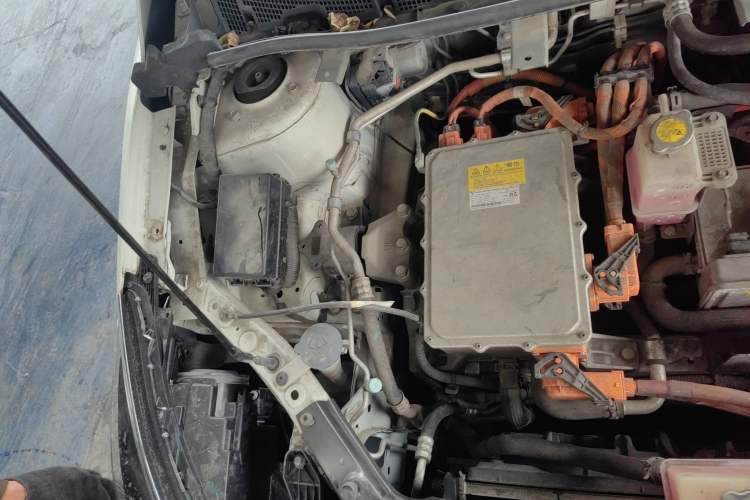 Used Venucia D60EV 2022 Standard Range Smart Drive Version Engine Bay Right