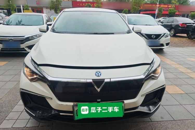 Used Venucia D60EV 2022 Standard Range Smart Drive Version Exterior 1