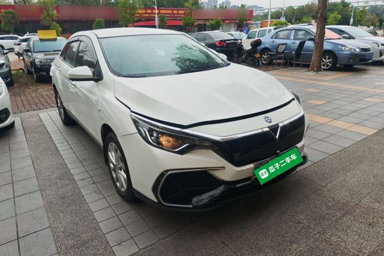 Used Venucia D60EV 2022 Standard Range Smart Drive Version Exterior 2