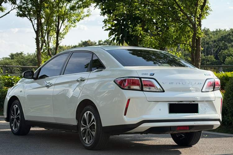 Used Venucia D60EV 2022 Standard Range T3 Exterior 3