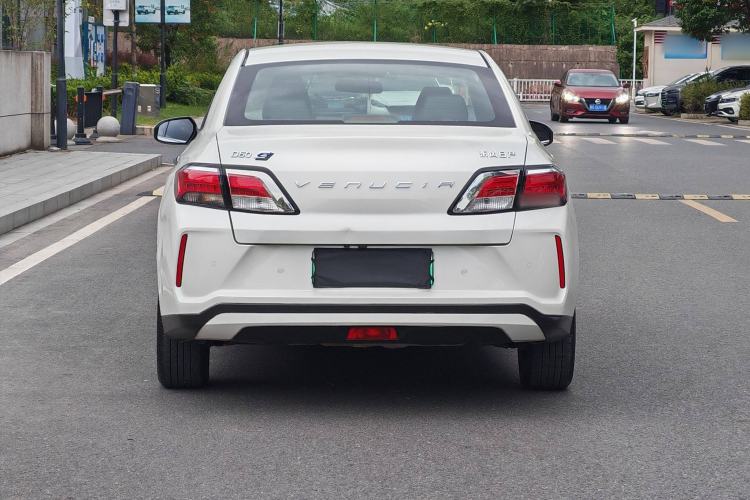 Used Venucia D60EV 2022 Standard Range Smart Drive Version Exterior 5