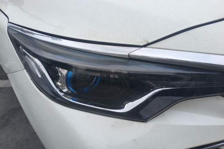 Used Venucia D60EV 2022 Standard Range Comfort Edition Exterior 6