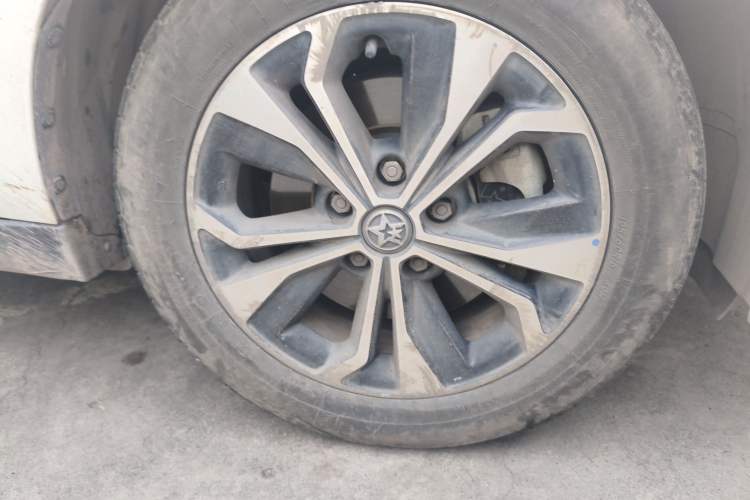 Used Venucia D60EV 2022 Standard Range Comfort Edition Exterior 7