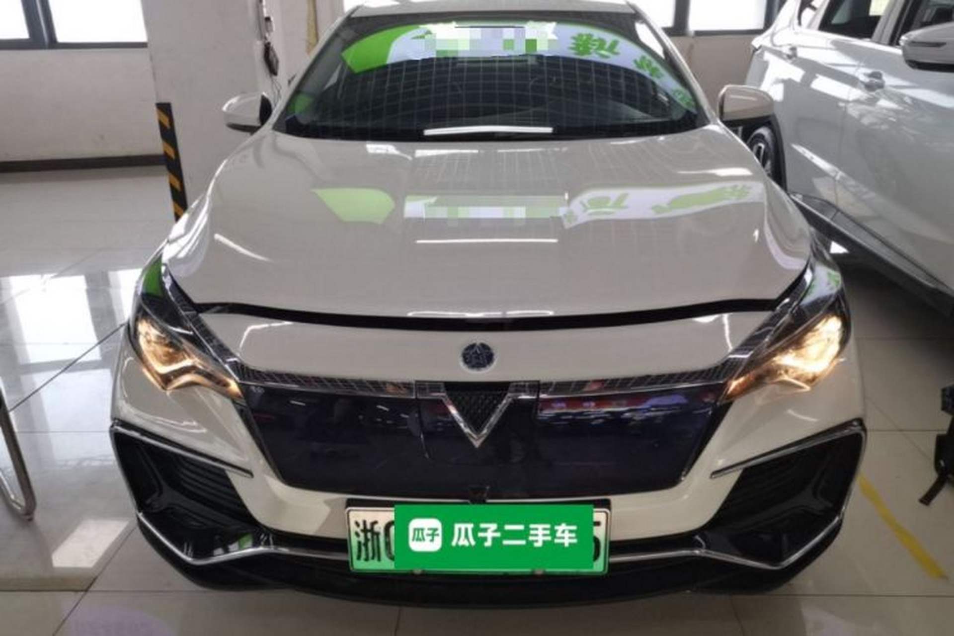 Used Venucia D60EV 2022 Standard Range Smart Edition Front