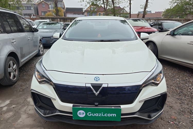 Used Venucia D60EV 2022 Standard Range Smart Drive Version Front