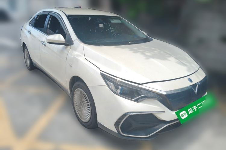 Used Venucia D60EV 2022 Standard Range Smart Drive Version Front Right 45 Deg
