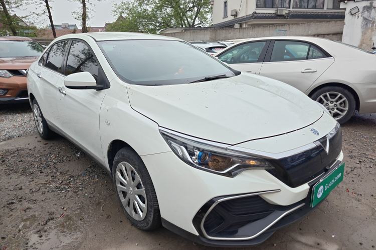 Used Venucia D60EV 2022 Standard Range Smart Drive Version Front Right 45 Deg