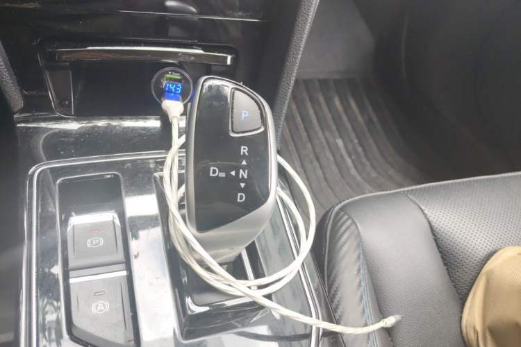 Used Venucia D60EV 2022 Standard Range Smart Drive Version Gear Lever