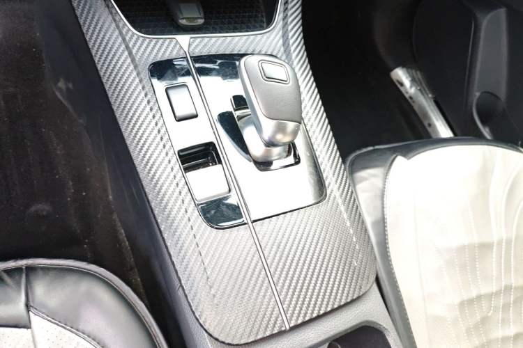 Used Venucia D60EV 2022 Standard Range Comfort Edition Gear Lever