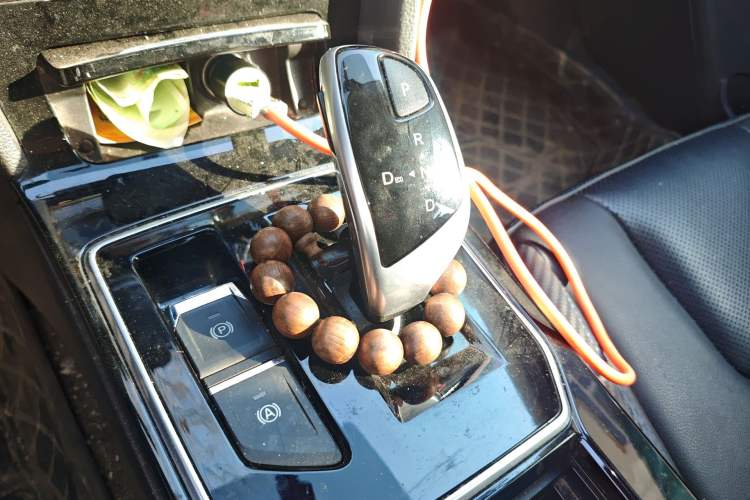 Used Venucia D60EV 2022 Standard Range Smart Drive Version Gear Lever