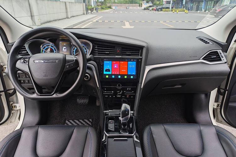 Used Venucia D60EV 2022 Standard Range Smart Drive Version Interior 1