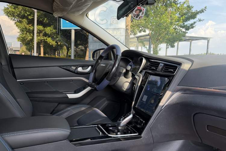 Used Venucia D60EV 2022 Standard Range T3 Interior 4