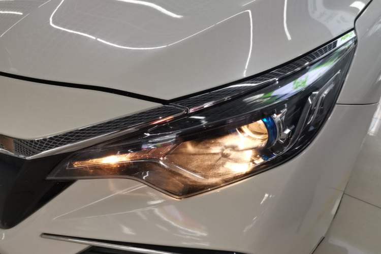 Used Venucia D60EV 2022 Standard Range Smart Edition Left Front Headlight