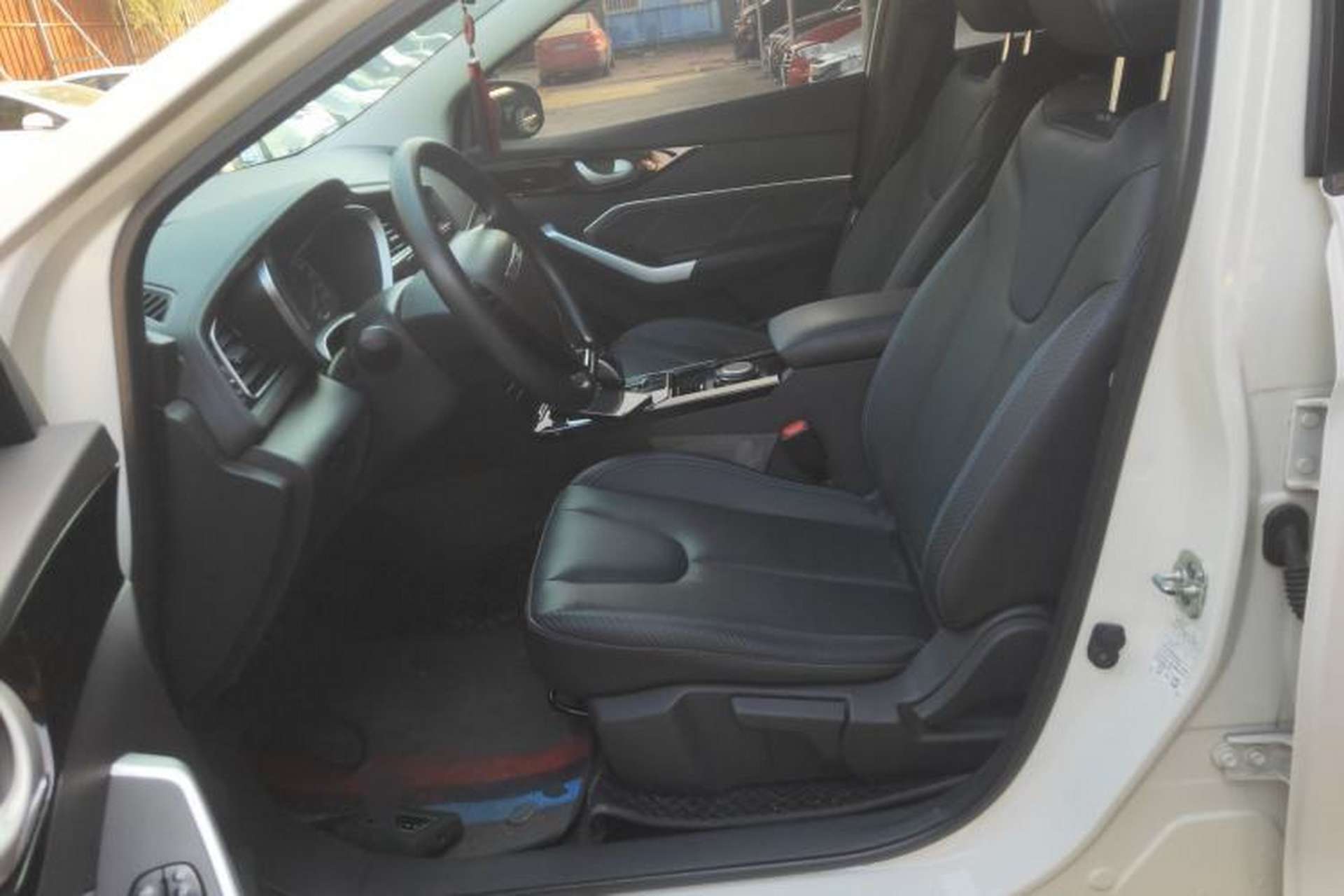 Used Venucia D60EV 2022 Standard Range Smart Drive Version Left Front Seat