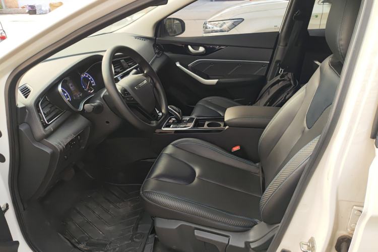 Used Venucia D60EV 2022 Standard Range Smart Drive Version Left Front Seat