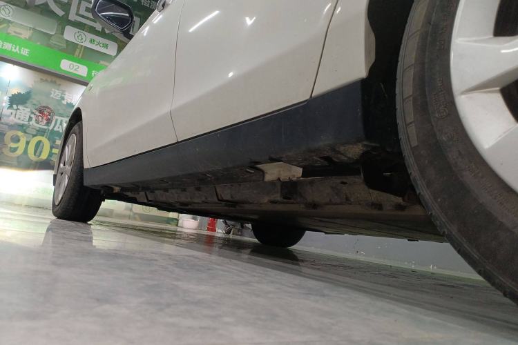 Used Venucia D60EV 2022 Standard Range Smart Drive Version Left Side Sill