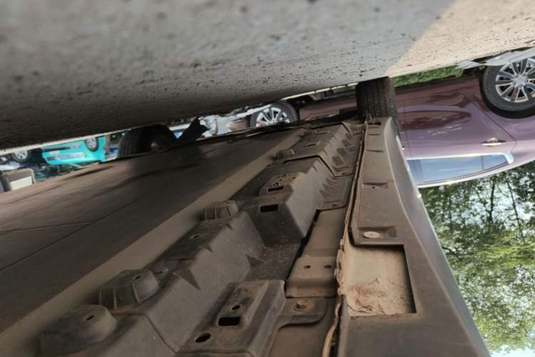 Used Venucia D60EV 2022 Standard Range Comfort Edition Left Side Sill