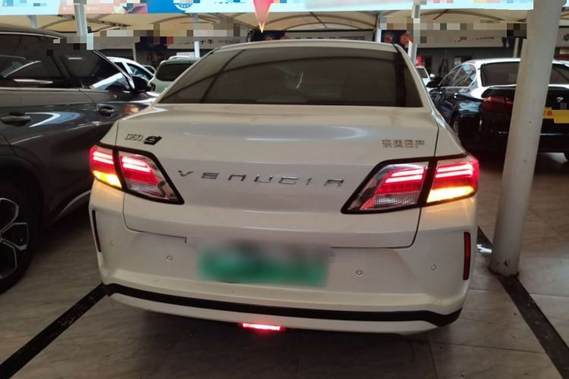 Used Venucia D60EV 2022 Standard Range Smart Drive Version Rear