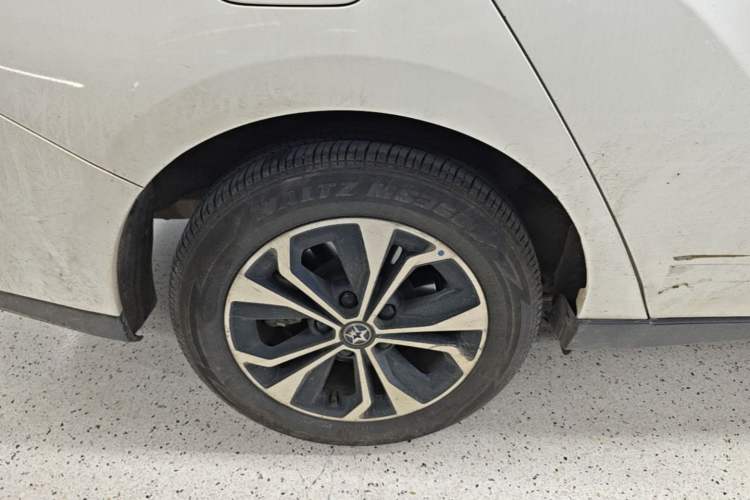 Used Venucia D60EV 2022 Standard Range T3 Right Rear Wheel Hub