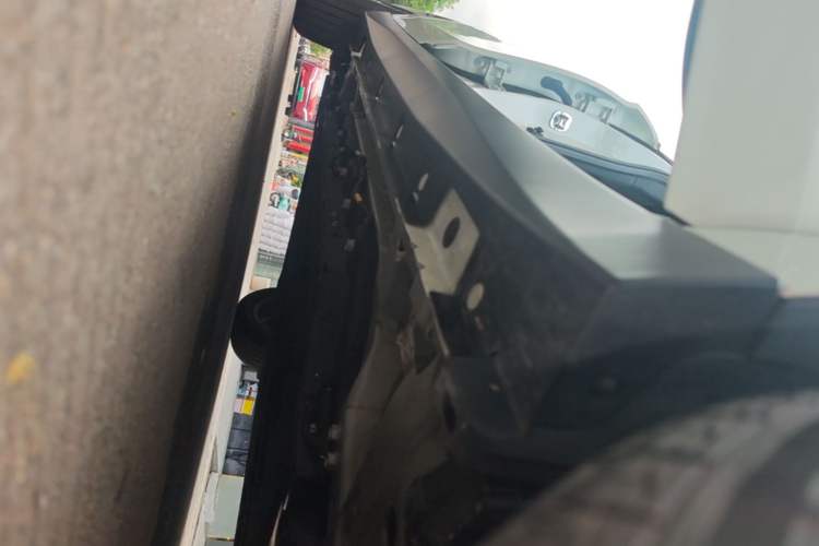 Used Venucia D60EV 2022 Battery-Swap Version Right Side Sill