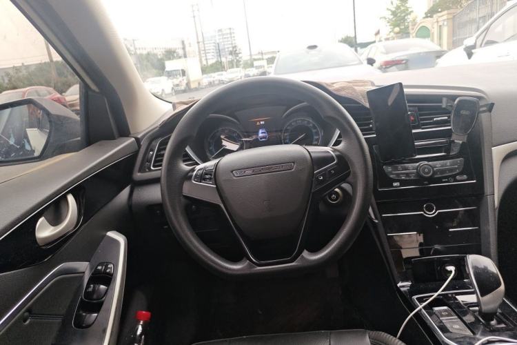 Used Venucia D60EV 2022 Standard Range Smart Drive Version Steering Wheel