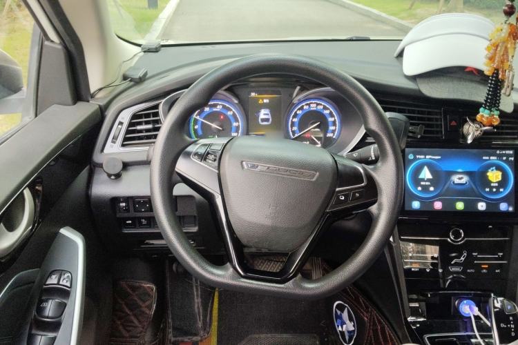 Used Venucia D60EV 2022 Standard Range Smart Drive Version Steering Wheel