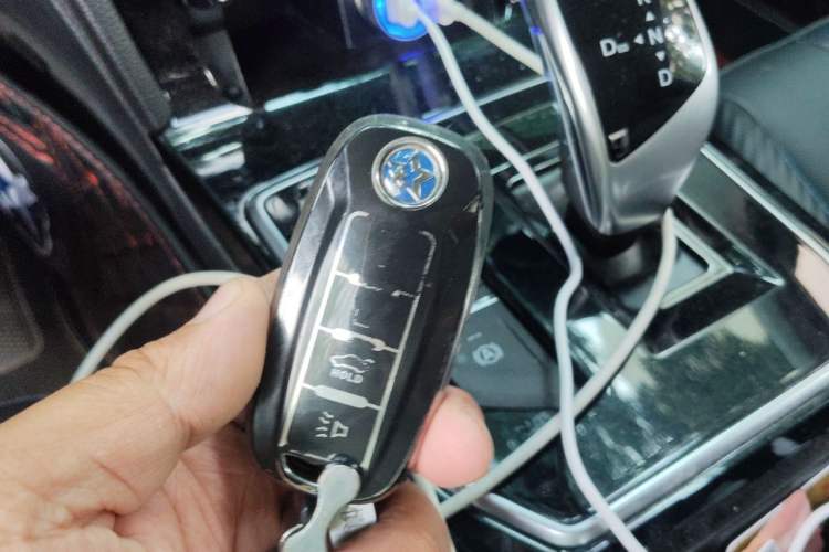 Used Venucia D60EV 2022 Standard Range Smart Drive Version Vehicle Key
