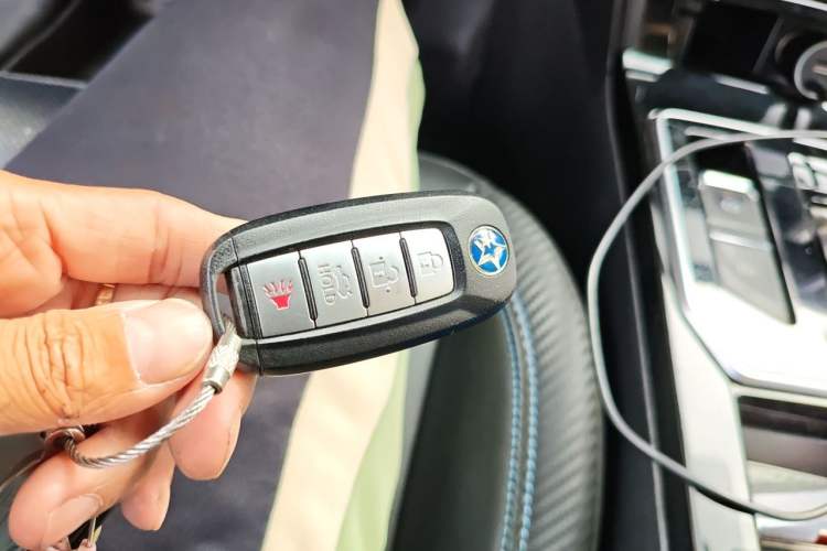 Used Venucia D60EV 2022 Standard Range Smart Drive Version Vehicle Key