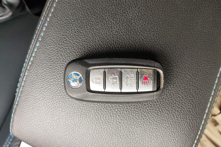 Used Venucia D60EV 2022 Standard Range Smart Drive Version Vehicle Key