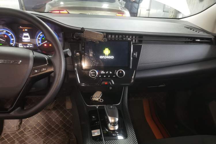 Used Venucia D60EV 2023 PLUS Comfort Edition SI Model Audio And AC Panel