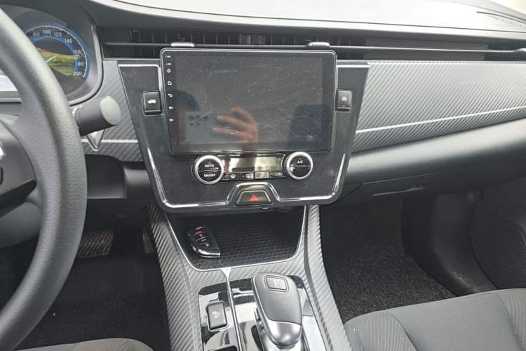 Used Venucia D60EV 2023 PLUS Comfort Edition RJ Model Audio And AC Panel