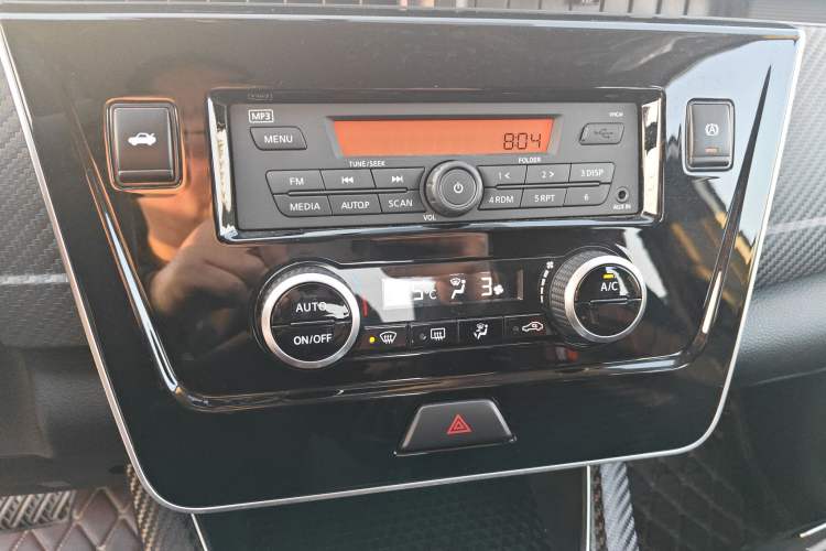 Used Venucia D60EV 2023 PLUS Comfort Edition SI Model Audio And AC Panel