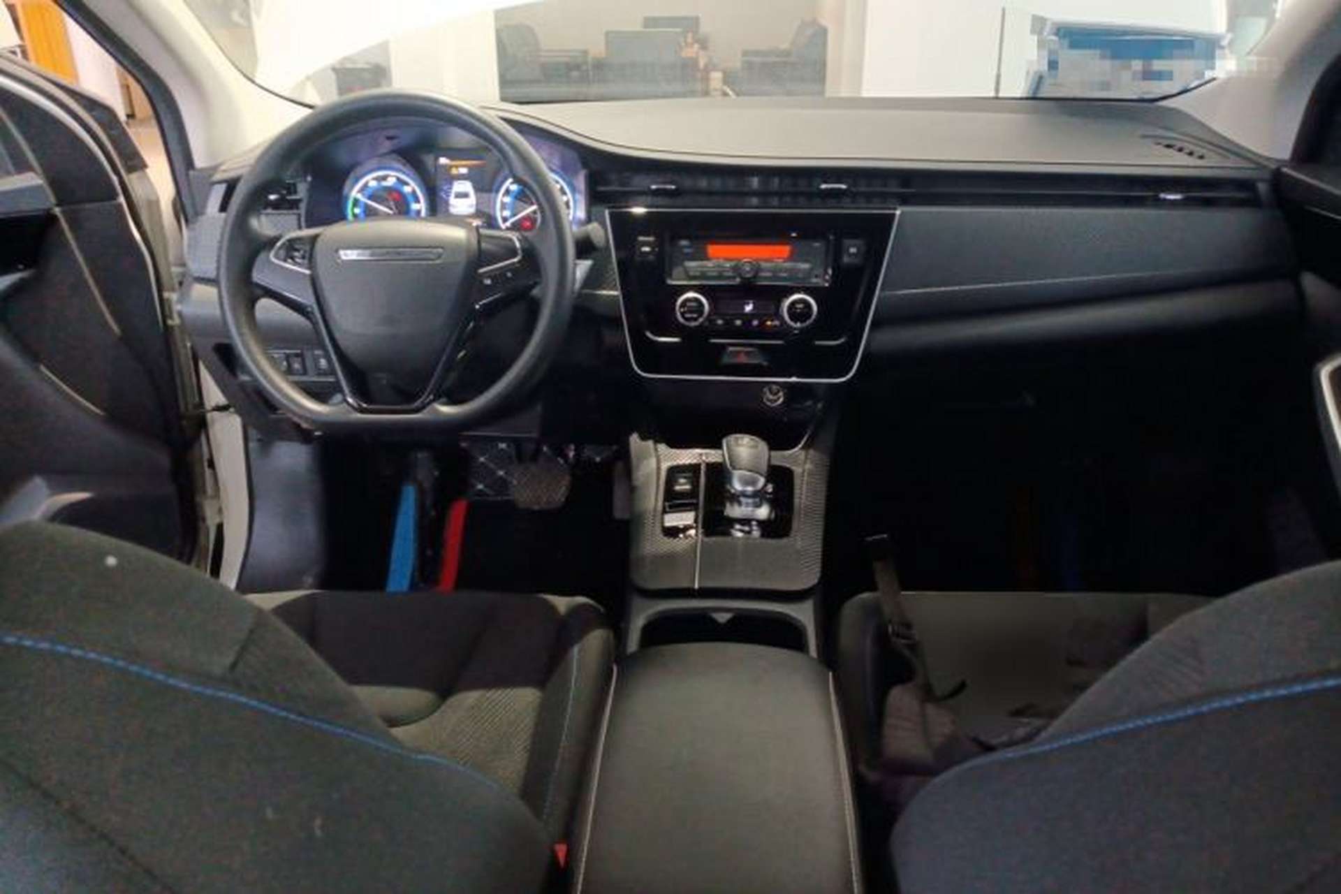 Used Venucia D60EV 2023 PLUS Comfort Edition CI Model Center Console