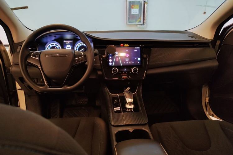 Used Venucia D60EV 2023 PLUS Comfort Edition SI Model Center Console