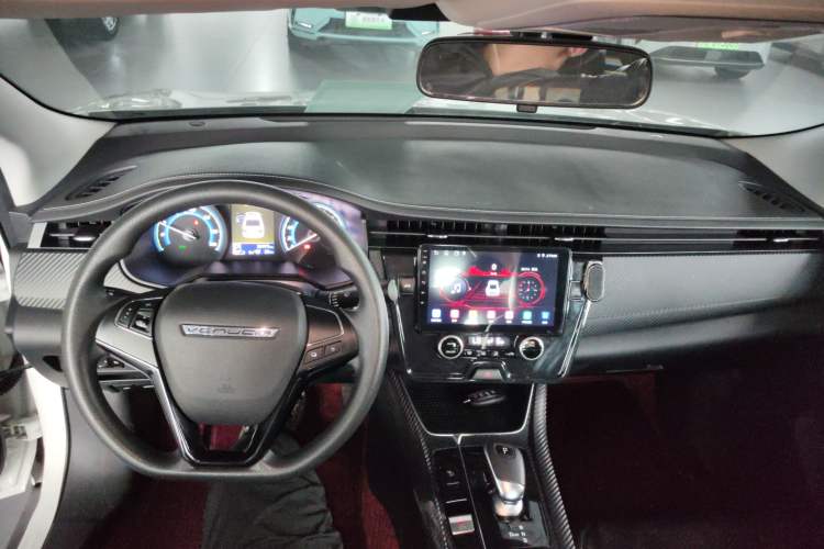 Used Venucia D60EV 2023 PLUS Comfort Edition SI Model Center Console