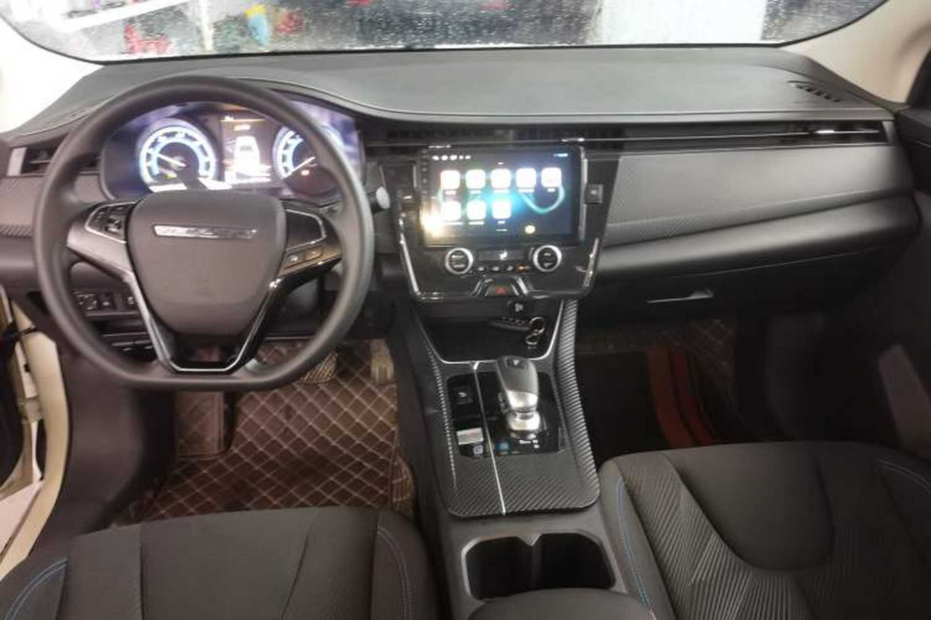 Used Venucia D60EV 2023 PLUS Comfort Edition RI Type Center Console