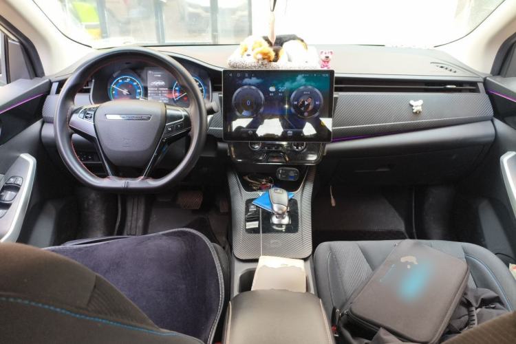 Used Venucia D60EV 2023 PLUS Comfort Edition SI Model+ Center Console